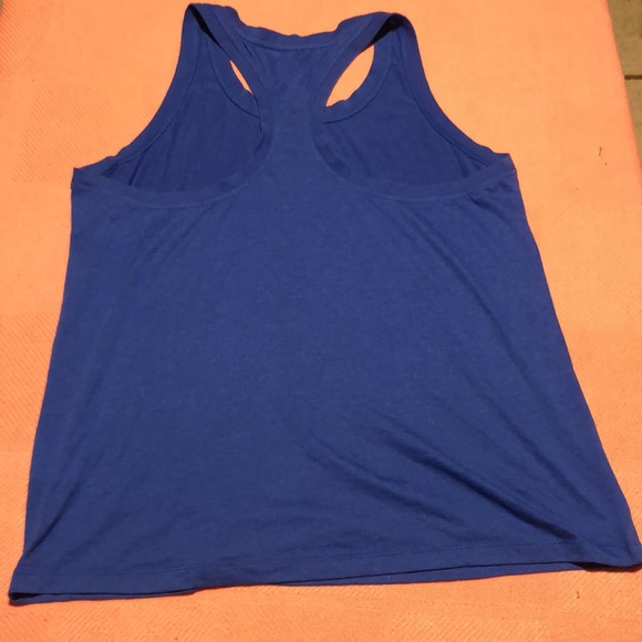 ⬇️⭐️ Women Nike Tee - Picture 8 of 8